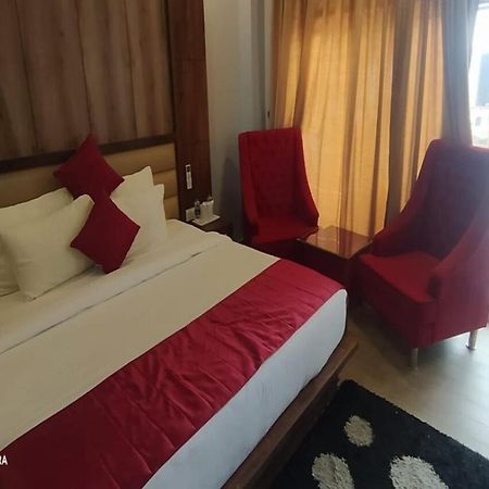 Shivaay Morex- A Vegetarian Hotel Дармсала Экстерьер фото