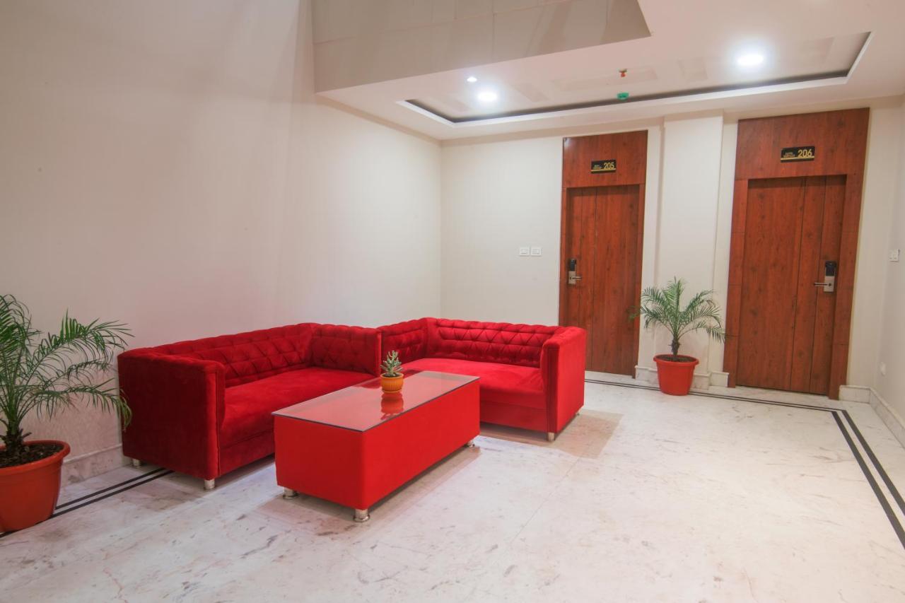 Shivaay Morex- A Vegetarian Hotel Дармсала Экстерьер фото