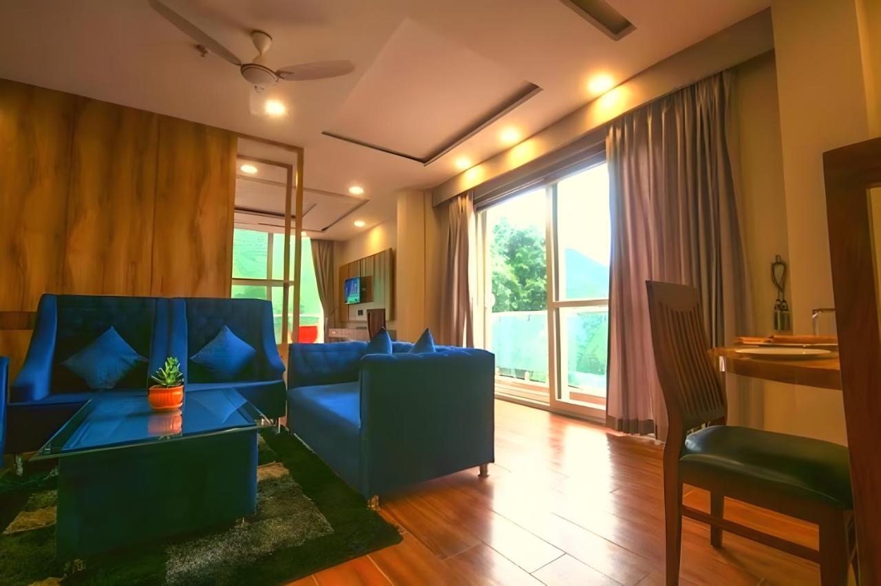 Shivaay Morex- A Vegetarian Hotel Дармсала Экстерьер фото